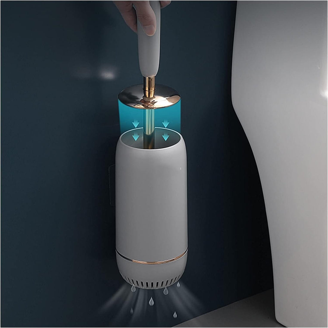 Perie WC din Silicon 360° Premium, cu Capac si Maner, Ergonomic cu Protectie, Fara Picurare, cu Prindere pe Perete Fara Suruburi Culoare, Negru Auriu