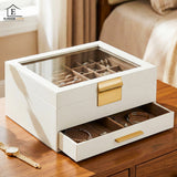 Cutie de Bijuterii Elindor® cu Capac, Organizator 2 Niveluri, 1x Sertar, Spatiu de Depozitare Inel, Verighete, Lantisoare, Bratari, Cercei, Caseta din Material Catifelat, Design Rafinat, Simplu si Elegant, Piele Ecologica, 22.3 x 23.1 x 10.4 cm, Alb/Auriu