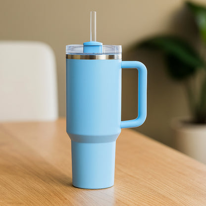 Cana Termos Elindor® din Otel Inoxidabil, 1200 ml, Izolatie Termica cu Pereti Dubli, cu Capac si Pai Reutilizabil, Rezistenta la Scurgeri, Ideala pentru Apa, Ceai, Cafea sau Smoothie, Utilizare in Masina Suport Auto, Albastru Deschis