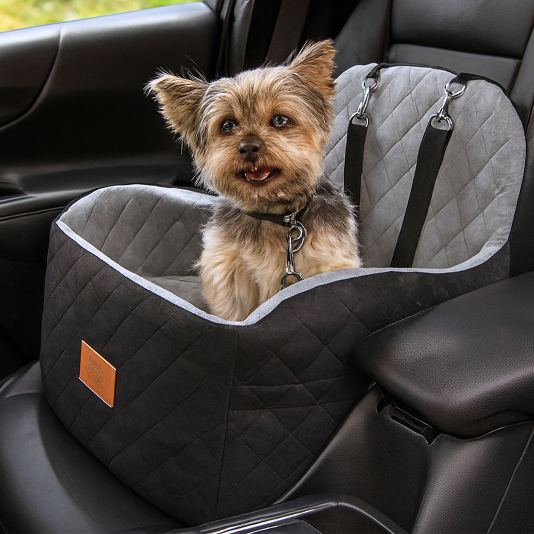 Scaun Auto Elindor® pentru Transport Animale, Caini si Pisici, Talie Mica si Medie, Protectie Scaun Sezut / Spatar, Ofera Protectie Pentru Bancheta Spate Masina Taxi/Ride Sharing, Impermeabila, Antialunecare, 48.3 x 48.3 48.3 cm, Negru