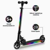 Trotineta cu 2 roti pentru Copii, Pliabila si Portabila, Lumini RGB LED, Maner Reglabil pe Inaltime, Frana spate, Greutate Maxima 60 kg, Negru