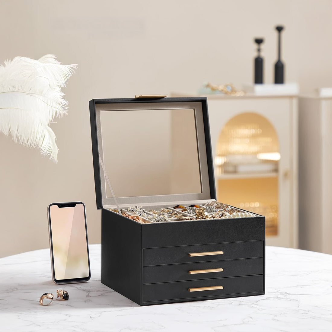 Cutie de Bijuterii Elindor® cu Capac, Organizator 4 Niveluri, 3x Sertar, Spatiu de Depozitare Inel, Verighete, Lantisoare, Bratari, Cercei, Caseta din Material Catifelat, Design Rafinat, Simplu si Elegant, Piele Ecologica Neagra, 23×20x16