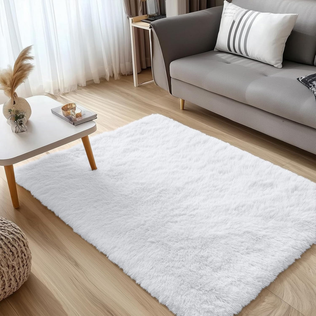 Covor Elindor® Antiderapant, Lavabil, Modern, Ideal pentru Living, Dormitor, Birou, Camera Copiilor, Covor cu Tesatura Lunga si Moale, Curatare Usoara, 120 x 160 cm, Ivory