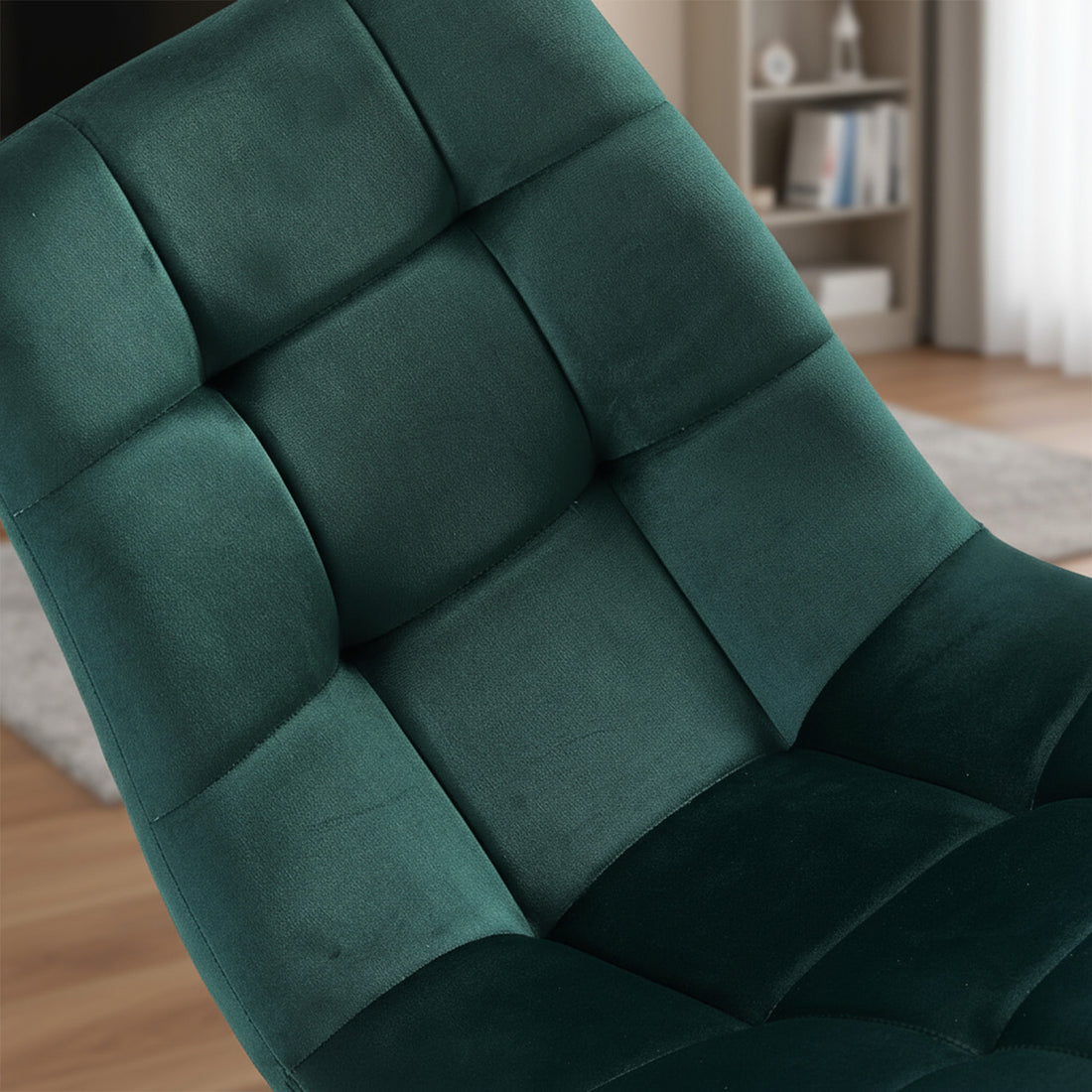 Set 2 Scaune Elindor® Ergonomice, Design Contemporan, Scaun cu Spatar si fara Manere, din Catifea cu Picioare Metalice Negre, Potrivite pentru Living, Bucatarie, Birou, Dormitor, Latime Sezut 44 cm, 87 cm Inaltime Totala, Verde Smarald