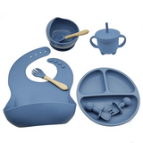 Set hrănire bebe silicon, 8 piese: bavetă, farfurie compartimentată, bol cu ventuză, 2 seturi linguriță și furculiță, cană, fără alergeni, albastru