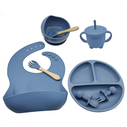 Set hrănire bebe silicon, 8 piese: bavetă, farfurie compartimentată, bol cu ventuză, 2 seturi linguriță și furculiță, cană, fără alergeni, albastru