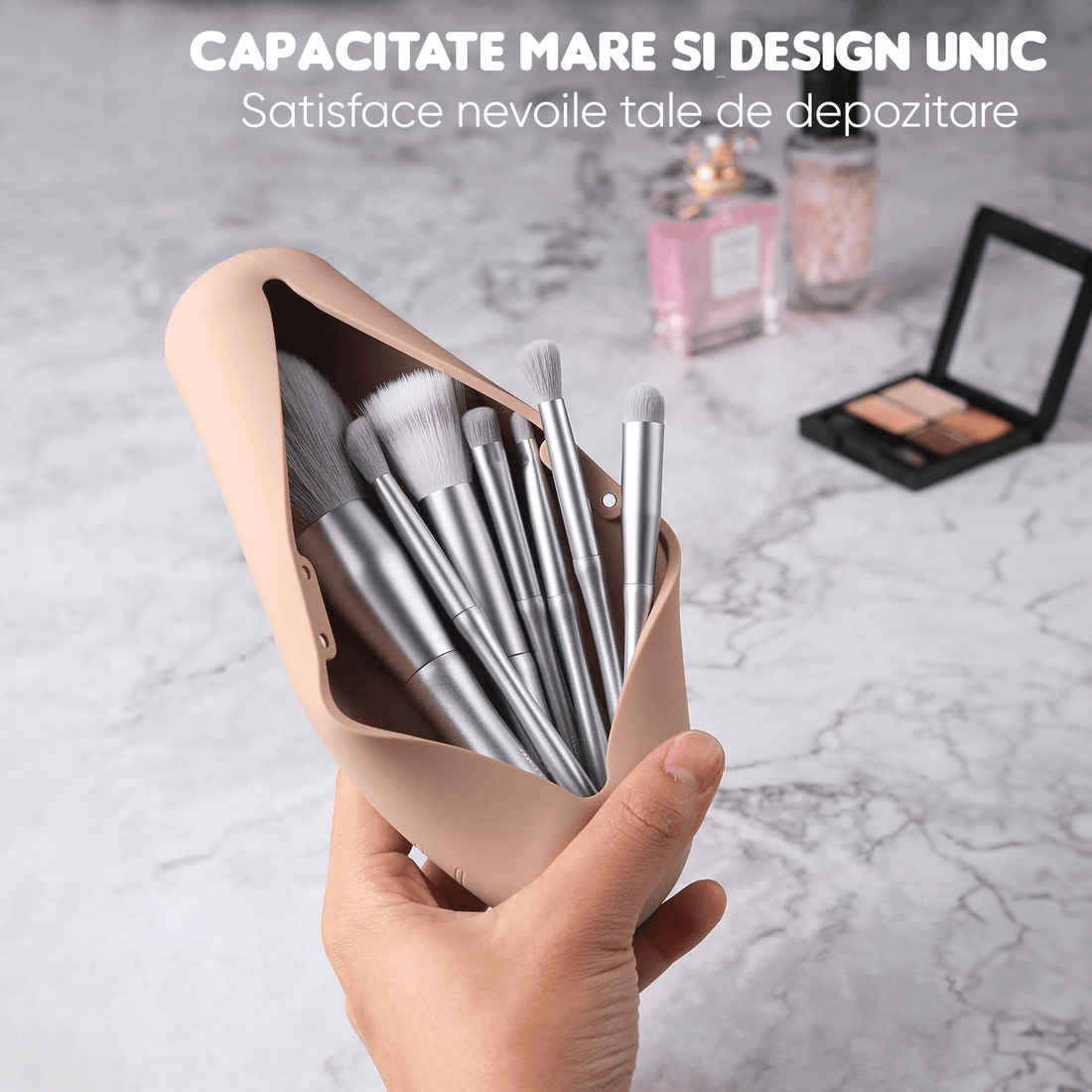 Organizator pensule machiaj pentru calatorii, din silicon anti-cadere, inchidere cu magnet, portabil, elegant, portfard pentru cosmetice, 21x6x4 cm, Bej