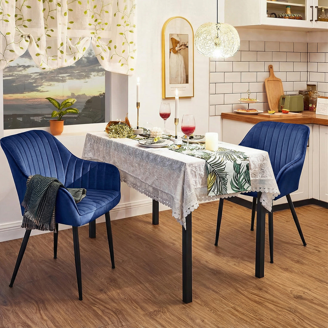 Set 2 Scaune Elindor® Ergonomice, Design Contemporan, Scaun cu Spatar si cu Manere, din Catifea cu Picioare Metalice Negre, Potrivite pentru Living, Bucatarie, Birou, Dormitor, 90x60x45 cm, Albastru