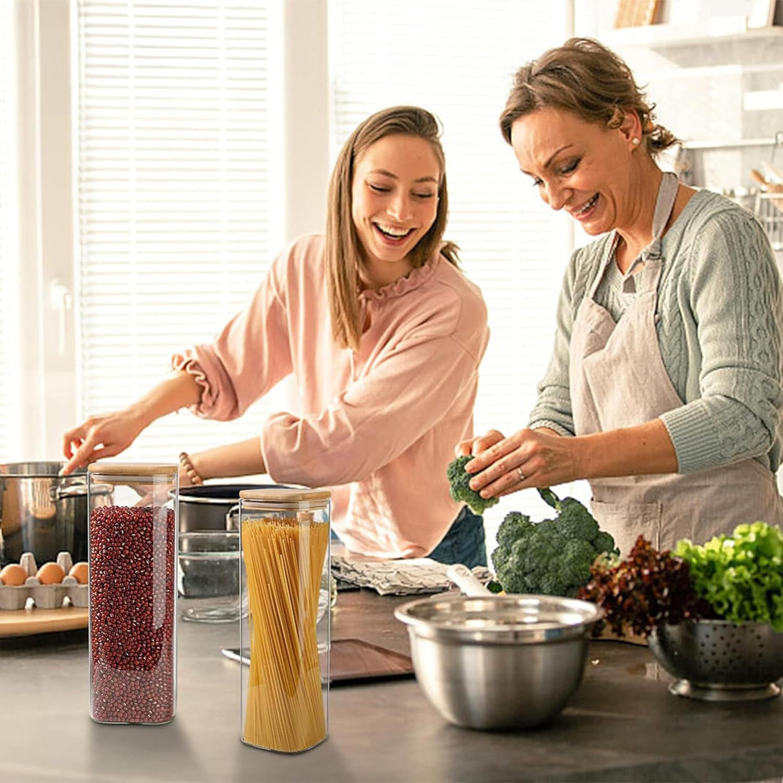 Set 3 Caserole Elindor® Sticla cu Capace Bambus, Recipiente Etanse 2.1L Pentru Alimente Uscate: Paste, Cereale, Cafea, Zahar, Cutii Depozitare si Organizare Bucatarie, Frigider sau Camara – Transparent