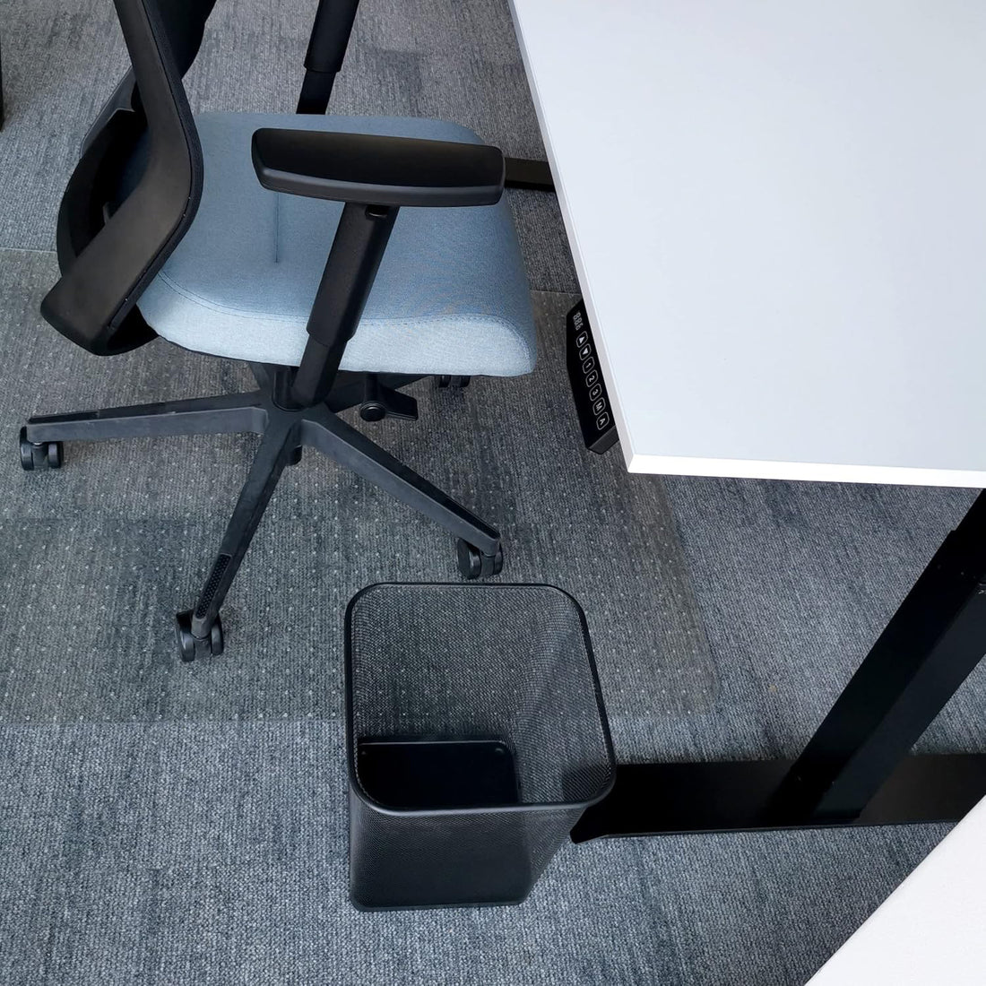 Cos de Gunoi Bucatarie Elindor® Capacitate 18L, din Plasa Metalica, pentru Blat sau Sub Chiuveta, Multifunctional, in Dulap, Bucatarie, Baie, Birou, Camara, Potrivit pentru Colectare Selectiva, 27 x 27 x 50 cm, Negru