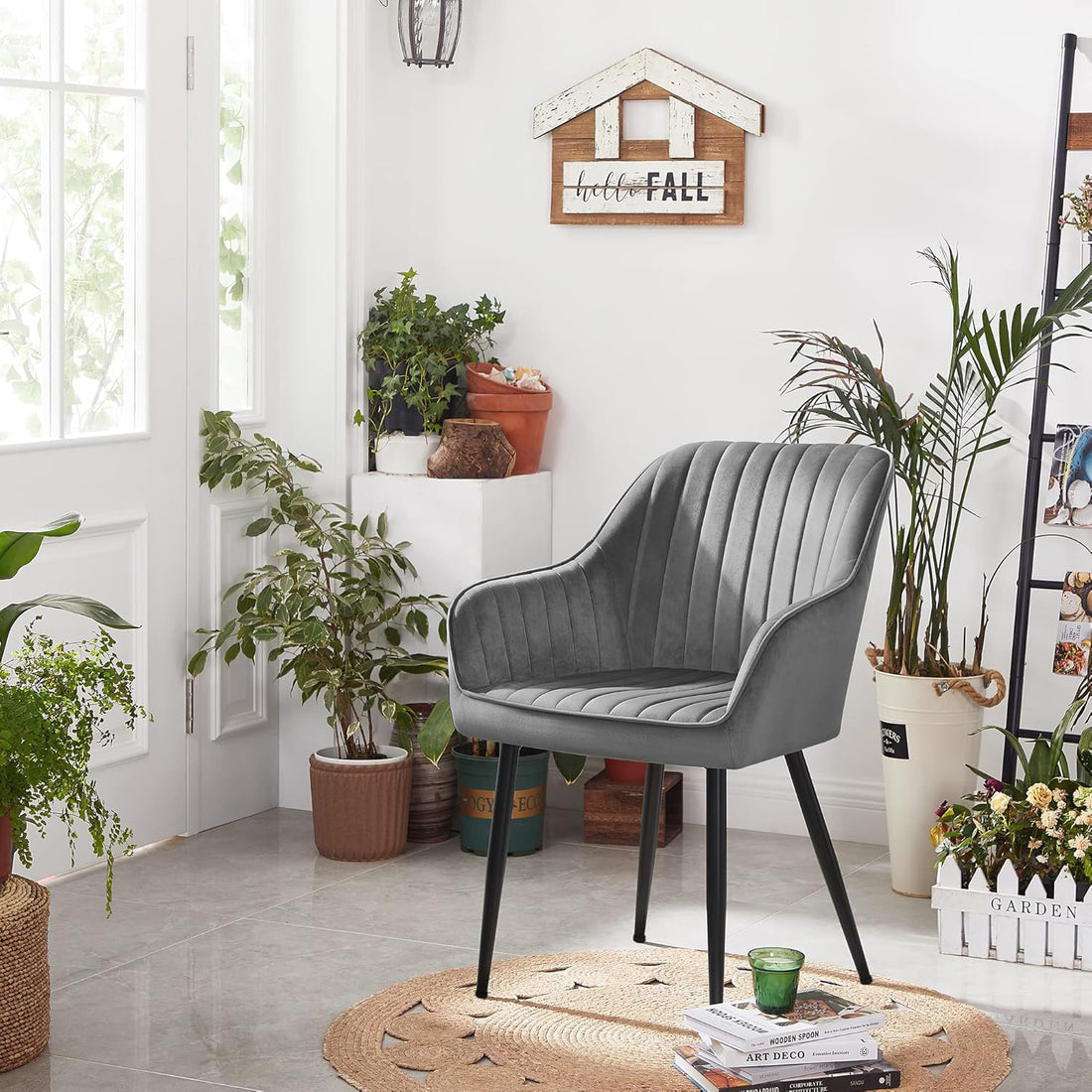 Set 2 Scaune Elindor® Ergonomice, Design Contemporan, Scaun cu Spatar si cu Manere, din Catifea cu Picioare Metalice Negre, Potrivite pentru Living, Bucatarie, Birou, Dormitor, 90x60x45 cm, Gri
