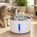 Fantana Apa Pisici si Caini Elindor®, Dispenser Automat Animale, Capac din Inox, Adapator Dubla Circulatie, Silentios 30dB, Sistem de Purificare si Filtrare Carbune Activ, Flux Triplu, Adaptor Priza, Filtru si Pompa Incluse, Capacitate 2.4L, Alb