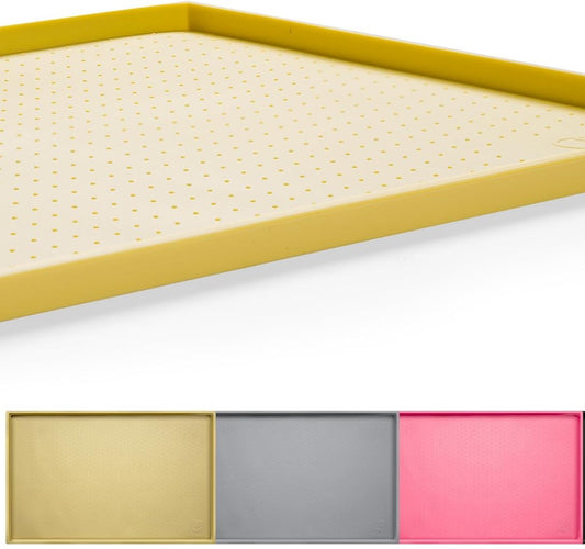 Covoras Hranire Silicon Elindor® pentru Bol Mancare Caini si Pisici, Suport Antialunecare si Impermeabil pentru Boluri Hrana si Apa Animale, Margine Inaltata 1.2 cm, Accesorii Usor de Curatat, Rezistent, 60x40 cm, Galben