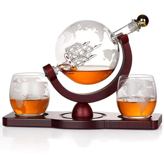 Set Decantor Glob Pamantesc Elindor®Whiskey cu 2 Pahare Gravate, Stativ din Lemn, Transparent