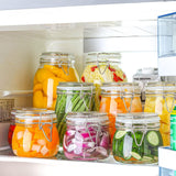Borcane din sticlă cu închidere ermetică, ideale pentru depozitarea alimentelor proaspete și murăturilor în frigider.