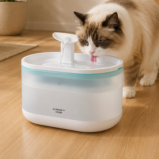 Fantana Apa Pisici si Caini Elindor®, Dispenser Automat cu Capac pentru Animale, Dubla Circulatie, Silentios 23dB, Sistem de Purificare si Filtrare Carbune Activ, Flux Dublu, Adaptor Priza, Filtru si Pompa Incluse, Capacitate 2.1L, Alb Translucid